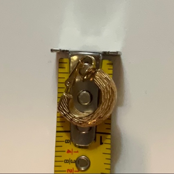 Avon Two Pairs Classic Gold Tone Hoop Clip On Earrings - Picture 12 of 14